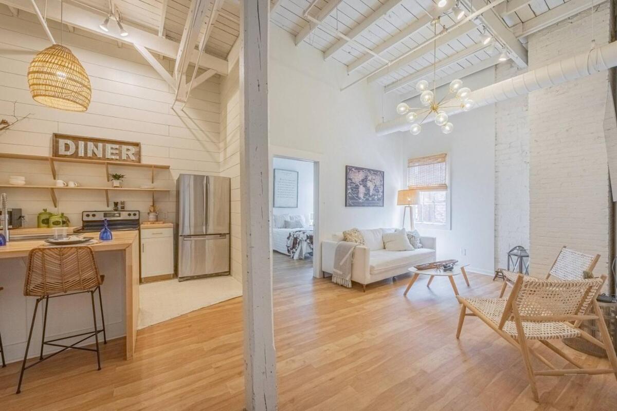 Apartamento Darlin' Downtown Dawghouse Athens Exterior foto